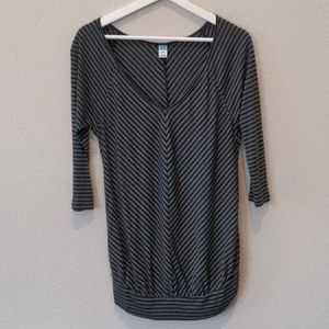 Old Navy Maternity Striped Top
